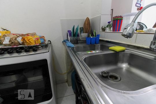Edícula - Cozinha de casa à venda com 4 quartos, 230m² em Vila Santo Estefano, São Paulo