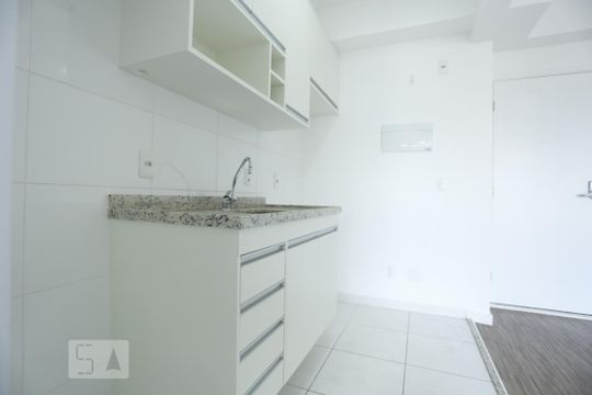 Cozinha de apartamento à venda com 1 quarto, 40m² em Centro, São Paulo