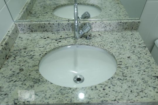 Banheiro de apartamento à venda com 1 quarto, 40m² em Centro, São Paulo