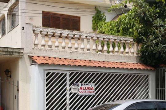 Fachada de casa para alugar com 3 quartos, 120m² em Vila Cordeiro, São Paulo