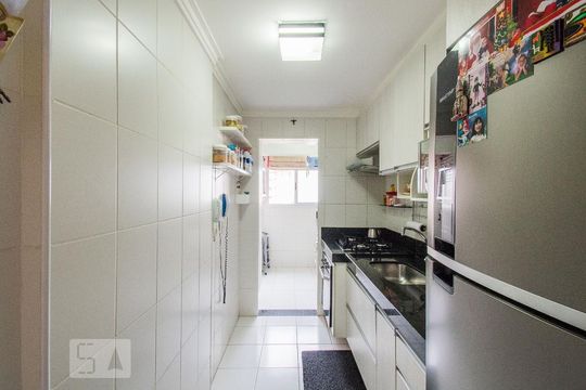 Cozinha de apartamento para alugar com 2 quartos, 69m² em Saúde, São Paulo