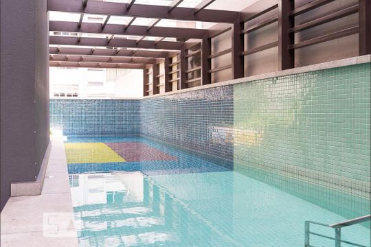 Piscina de kitnet/studio para alugar com 1 quarto, 42m² em Centro, São Paulo