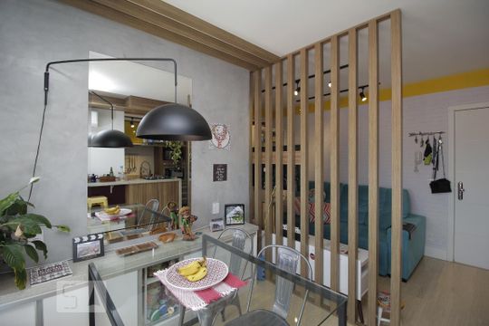 Sala de apartamento à venda com 2 quartos, 60m² em Marechal Rondon, Canoas