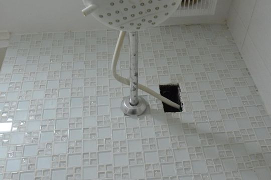 Banheiro de apartamento para alugar com 1 quarto, 44m² em Encantado, Rio de Janeiro