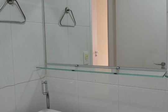 Banheiro de apartamento para alugar com 1 quarto, 44m² em Encantado, Rio de Janeiro