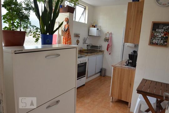 Cozinha de apartamento à venda com 2 quartos, 57m² em Encantado, Rio de Janeiro