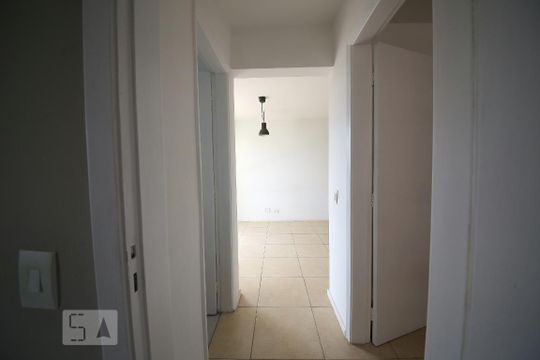 Corredor de apartamento à venda com 2 quartos, 61m² em Campo Belo, São Paulo
