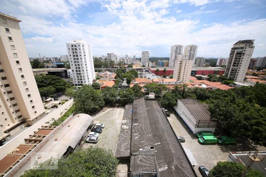 Vista de apartamento à venda com 2 quartos, 61m² em Campo Belo, São Paulo