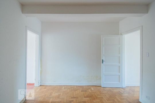 Sala 2 de casa à venda com 2 quartos, 196m² em Bosque da Saúde, São Paulo