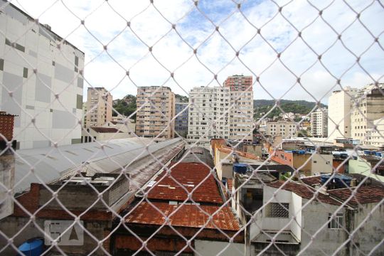 Vista de apartamento à venda com 2 quartos, 65m² em Centro, Rio de Janeiro