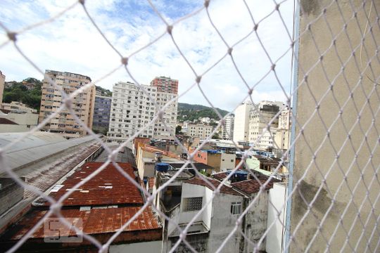Vista de apartamento à venda com 2 quartos, 65m² em Centro, Rio de Janeiro