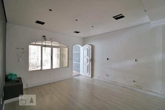 Sala de casa à venda com 3 quartos, 230m² em Vila Progredior, São Paulo