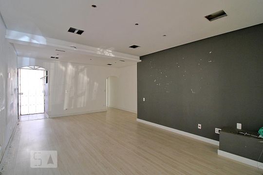Casa à venda com 3 quartos, 230m² em Vila Progredior, São Paulo
