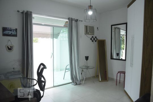 Quarto 1 de casa à venda com 3 quartos, 160m² em Pechincha, Rio de Janeiro