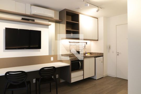 Sala/Cozinha de apartamento para alugar com 1 quarto, 25m² em Bela Vista, São Paulo