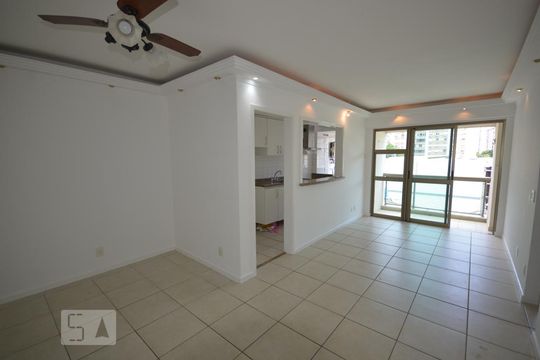 Sala de apartamento para alugar com 2 quartos, 71m² em Botafogo, Rio de Janeiro