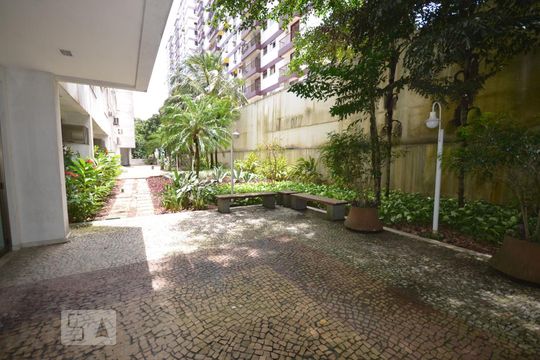 Área comum de apartamento para alugar com 2 quartos, 71m² em Botafogo, Rio de Janeiro