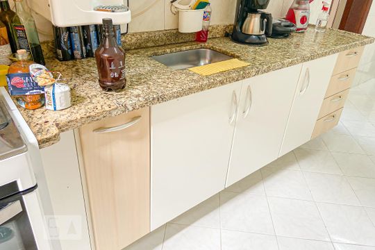 Cozinha de casa para alugar com 3 quartos, 180m² em Brás de Pina, Rio de Janeiro