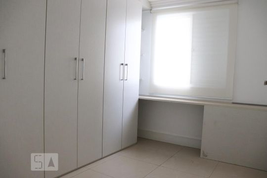 Quarto 2 de apartamento para alugar com 2 quartos, 50m² em Parque Erasmo Assunção, Santo André
