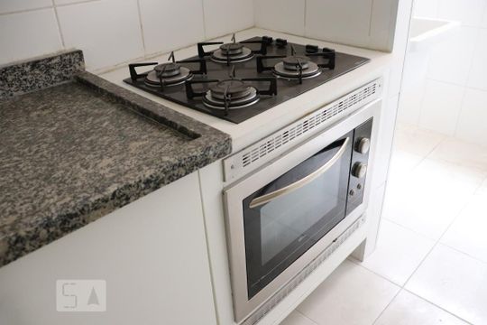 Cozinha de apartamento para alugar com 2 quartos, 50m² em Parque Erasmo Assunção, Santo André