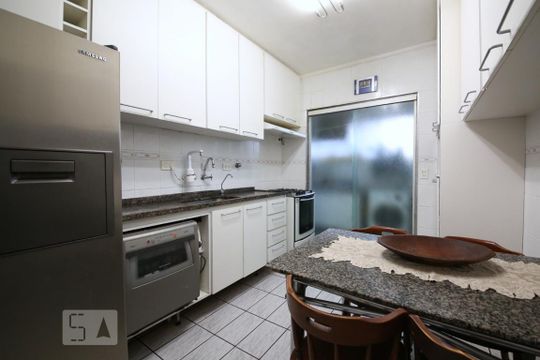 Cozinha de apartamento à venda com 3 quartos, 150m² em Brooklin, São Paulo