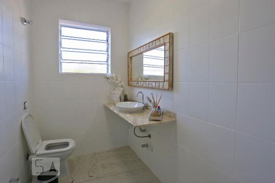Banheiro de casa à venda com 3 quartos, 120m² em Cidade Monções, São Paulo