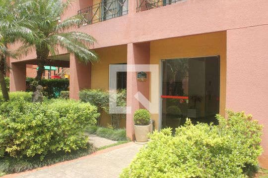 Fachada do bloco de apartamento para alugar com 3 quartos, 65m² em Vila do Castelo, São Paulo