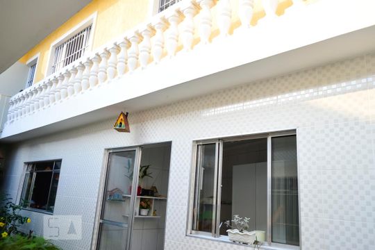 Casa Fundos de casa à venda com 3 quartos, 249m² em Jardim Norma, São Paulo
