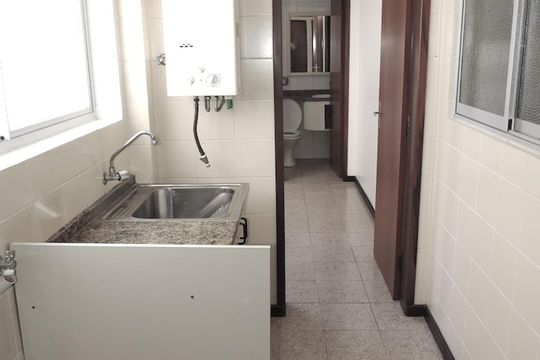 Area de Serviço de apartamento para alugar com 3 quartos, 120m² em Córrego Grande, Florianópolis