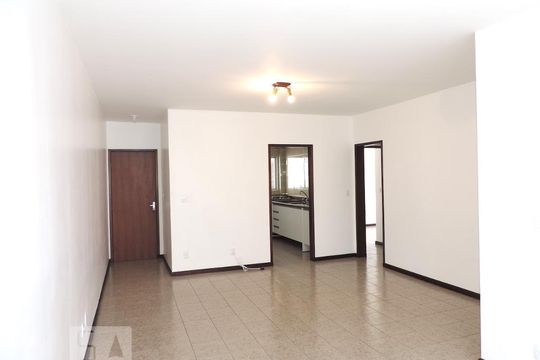 Apartamento para alugar com 3 quartos, 120m² em Córrego Grande, Florianópolis