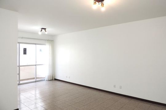 Sala de apartamento para alugar com 3 quartos, 120m² em Córrego Grande, Florianópolis