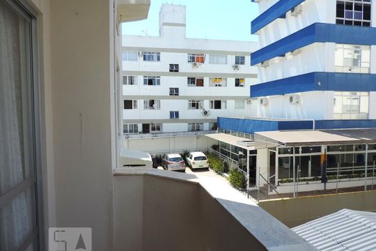 Sala - Vista de apartamento para alugar com 3 quartos, 120m² em Córrego Grande, Florianópolis
