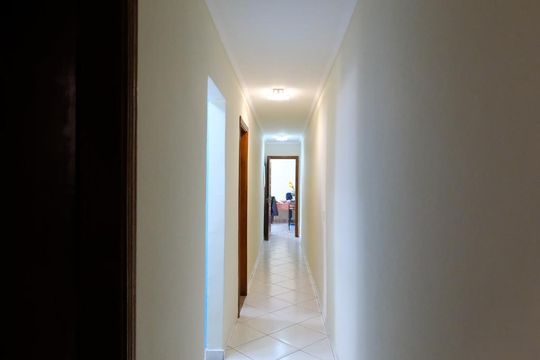 Hall de casa para alugar com 4 quartos, 190m² em Boqueirão, Santos