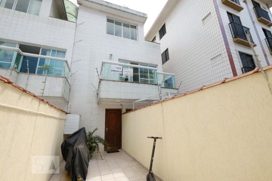 Fachada de casa para alugar com 4 quartos, 190m² em Boqueirão, Santos