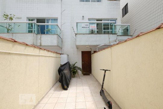 Garagem de casa para alugar com 4 quartos, 190m² em Boqueirão, Santos