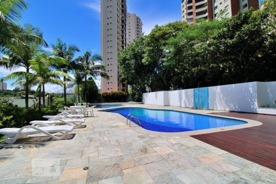 Área comum - Piscina de apartamento à venda com 3 quartos, 240m² em Vila Andrade, São Paulo