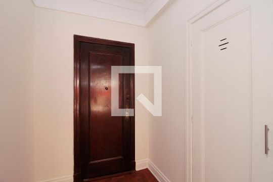 Hall de entrada de apartamento à venda com 3 quartos, 140m² em Campos Elíseos, São Paulo