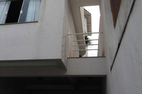 Fachada de casa à venda com 3 quartos, 261m² em Jardim Sao Gabriel, Guarulhos