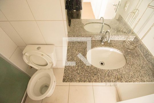 Banheiro de apartamento para alugar com 1 quarto, 36m² em Cambuci, São Paulo