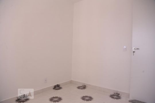 Dormitório 2 de apartamento à venda com 2 quartos, 41m² em Itaquera, São Paulo