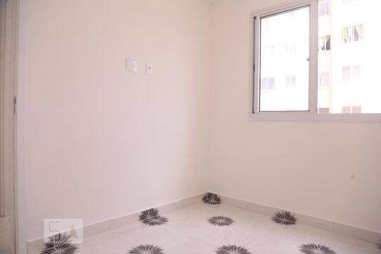 Dormitório 2 de apartamento à venda com 2 quartos, 41m² em Itaquera, São Paulo