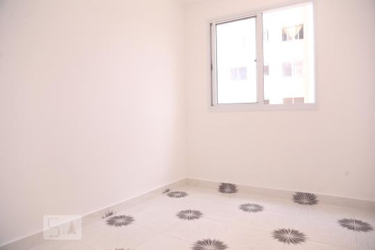 Dormitório 1 de apartamento à venda com 2 quartos, 41m² em Itaquera, São Paulo