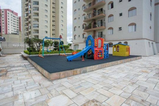 Playground de apartamento para alugar com 3 quartos, 90m² em Jardim Sonia, São Paulo