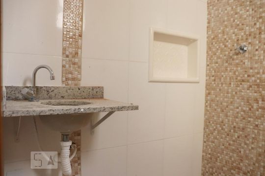 Banheiro da Suíte de apartamento à venda com 2 quartos, 48m² em Vila Leopoldina, Santo André