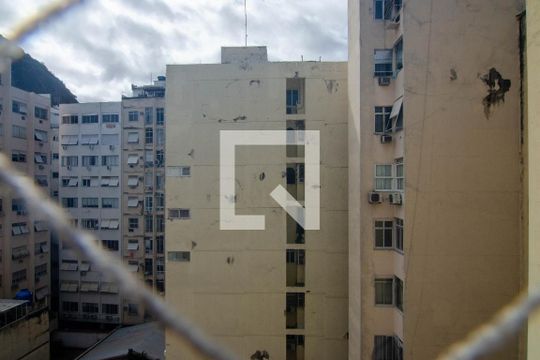 Vista da Sala de apartamento para alugar com 1 quarto, 50m² em Copacabana, Rio de Janeiro