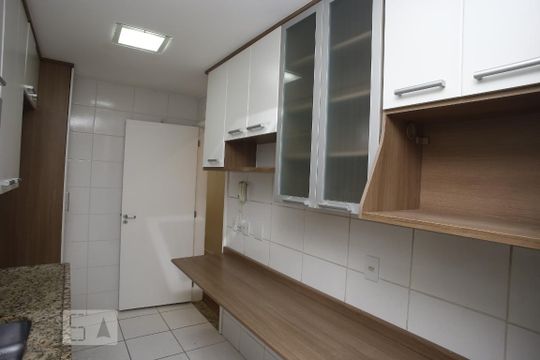 Cozinha e Área de Serviço de apartamento à venda com 3 quartos, 109m² em Maracanã, Rio de Janeiro