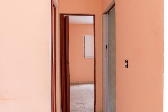 Corredor de apartamento à venda com 2 quartos, 50m² em Jardim Valéria, Guarulhos
