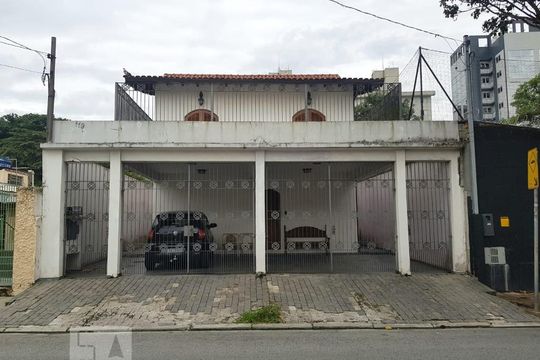 Fachada de casa à venda com 4 quartos, 270m² em Vila Vitório Mazzei, São Paulo