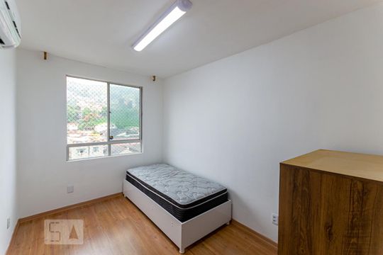 Quarto 1 de apartamento à venda com 2 quartos, 60m² em São Lourenço, Niterói