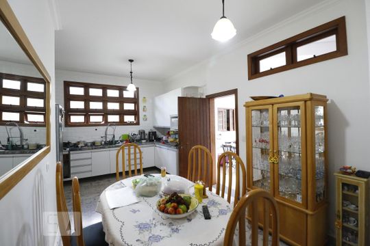Cozinha de casa à venda com 3 quartos, 490m² em Chácara Monte Alegre, São Paulo